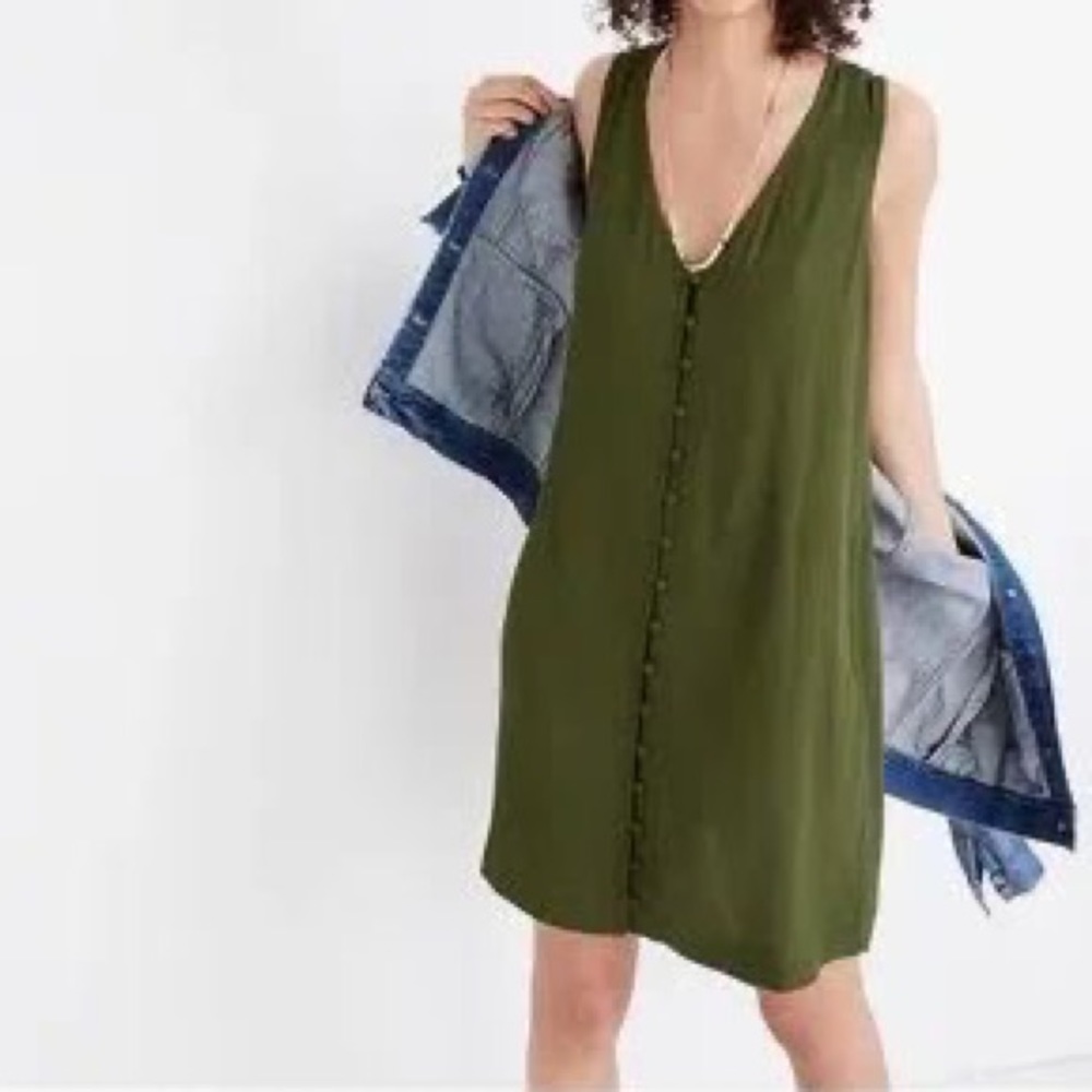 Heather Button-Front Dress in Green